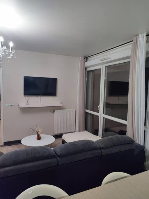 Grand T2 Avec Jardin Et Parking Proche Paris Et Appartement Orly